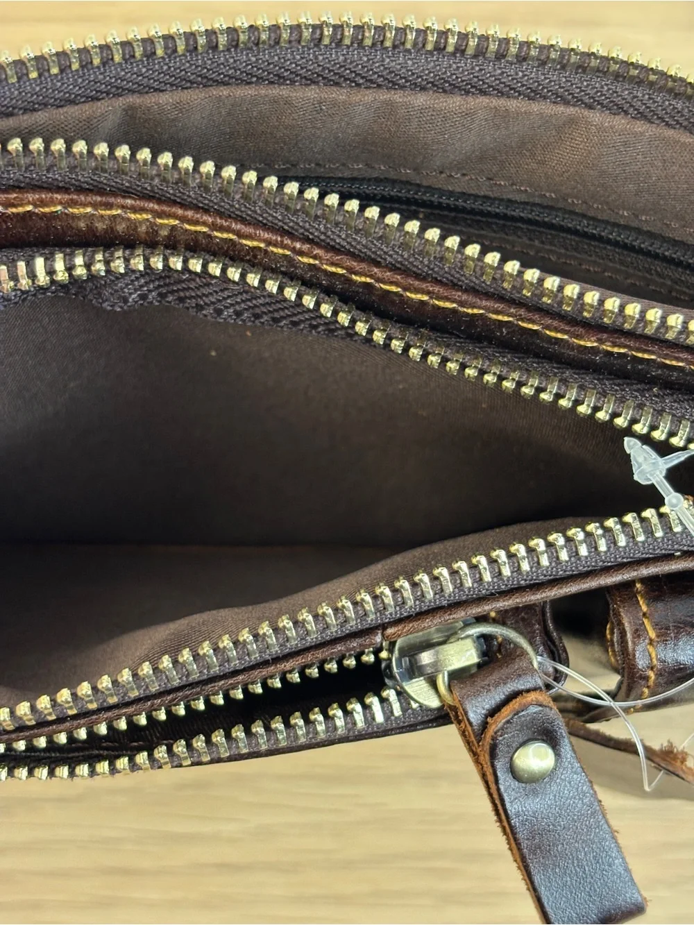 Men's Dark Brown Leather Multi-Pocket Travel Pouch NWOT